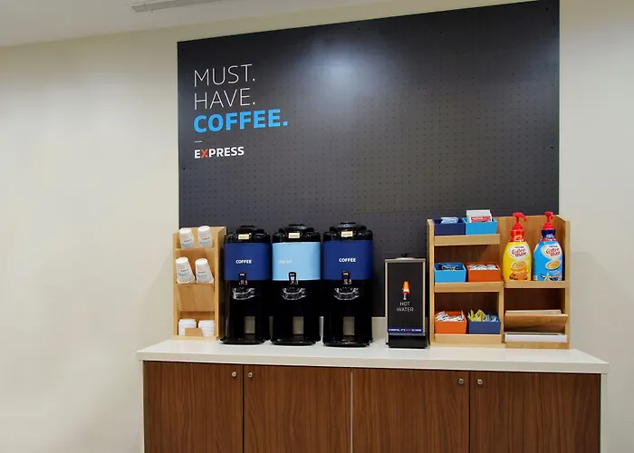 Holiday Inn Express & Suites Havelock Northwest New Bern By Ihg